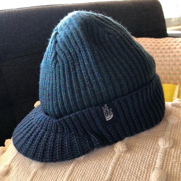 The North Face Other - 🎉HP 2/12🎉Unisex TNF billed winter knit hat